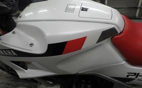 YAMAHA FZ250 1HX