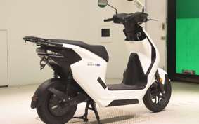 HONDA EM1 e: 2024 EF16