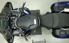 TRIUMPH TROPHY 1215 SE 2013