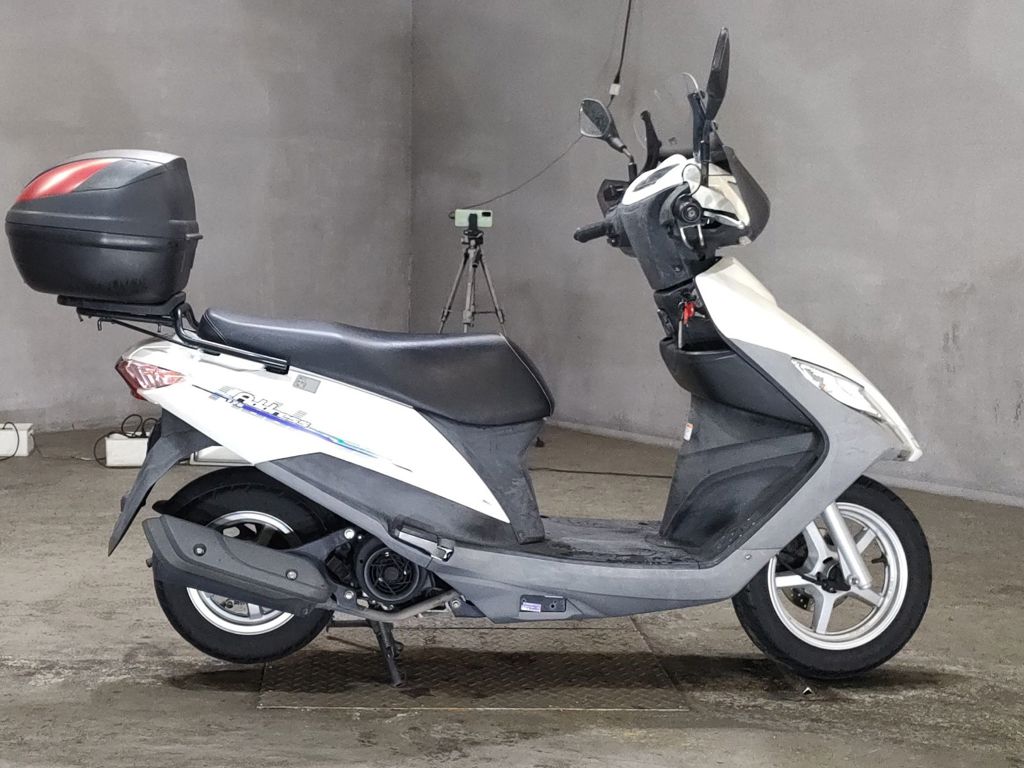 Фото Suzuki ADDRESS V125 с японского аукциона