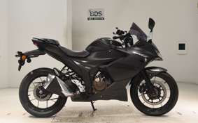 SUZUKI ジクサー250SF
