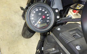 HARLEY XL883N 2017