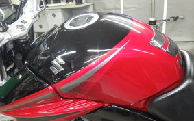 SUZUKI GSR250 2013