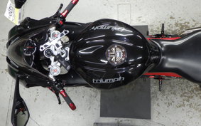 TRIUMPH DAYTONA 675 ABS 2015