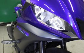YAMAHA YZF R-3 2025