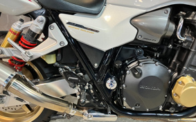 HONDA CB1300 SUPER  BOL DOR ABS 2012 SC54