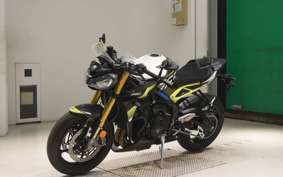 TRIUMPH STREET TRIPLE MOTO 2026
