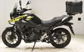 SUZUKI Vｽﾄﾛｰﾑ250A 2023