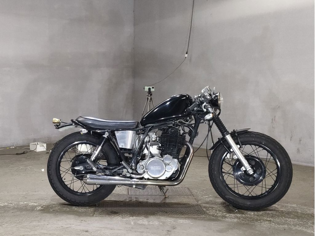 Фото Yamaha SR400 1995 с японского аукциона