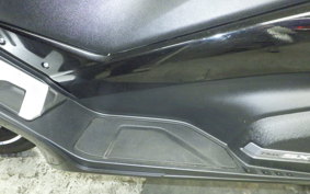 YAMAHA T-MAX 530 SX 2019 SJ15J