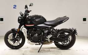 TRIUMPH TRIDENT 660 2024