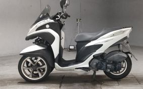 YAMAHA TRICITY 125 SE82J