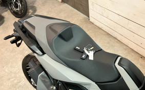 HONDA X-ADV 750 2025 RH21