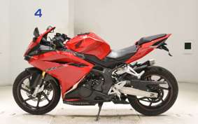 HONDA CBR250RR A 1992 MC51