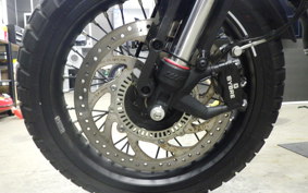 HUSQVARNA SVARTPILEN 401 2021