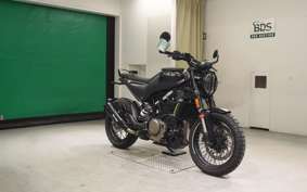 HUSQVARNA SVARTPILEN 401 2022