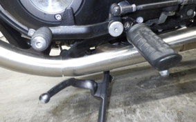 TRIUMPH BONNEVILLE BOBBER 2023