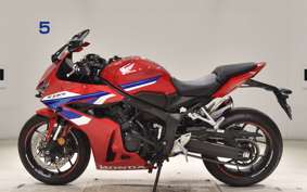 HONDA CBR650R E-Clutch 2025 RH17