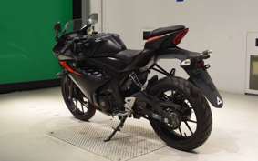 SUZUKI GSX-R125 1999 DL33B