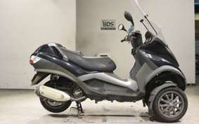 PIAGGIO MP3 250