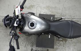 TRIUMPH TRIDENT 660 2021
