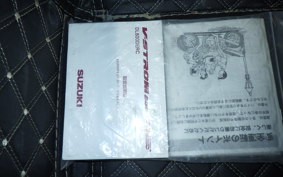 SUZUKI Vｽﾄﾛｰﾑ800DE 2024 EM1BA