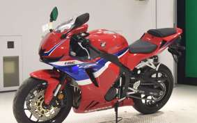 HONDA CBR600RR 2024 PC40