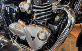 TRIUMPH BONNEVILLE T120 2025 D1BH25