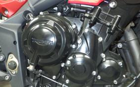 TRIUMPH STREET TRIPLE RX 2015