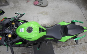 KAWASAKI ZX-25R 1982 ZX250E