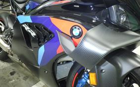 BMW M1000RRMコンペディショ 2025