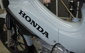 HONDA ｸﾛｽｶﾌﾞ110-3 JA60