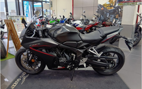 HONDA CBR650R E-Clutch 2024 RH17