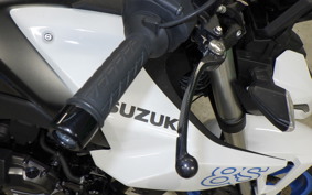 SUZUKI GSX-8S 2023 EM1AA