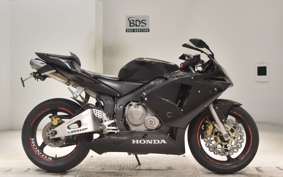 HONDA CBR600RR 2004 PC37