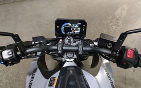 SUZUKI GSX-8S EM1AA
