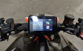 KTM 1290 SUPER DUKE R 2020 V3940