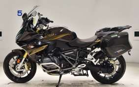 BMW R1250RS 2021