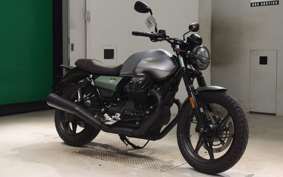 MOTO GUZZI V7 STONE 2022