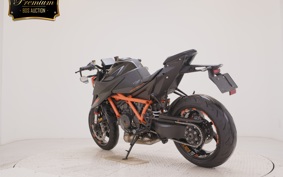 KTM 1290 SUPER DUKE R 2022