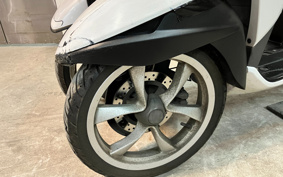 YAMAHA TRICITY 125 SE82J