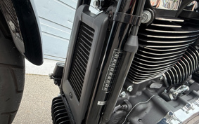 HARLEY FXLRST 2026 YXA