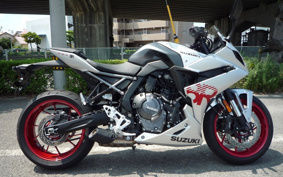 SUZUKI GSX-8R 2024 EM1AA