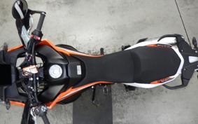 KTM 890 ADVENTURE	 2026