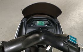 YAMAHA MAJESTY 125 SE27