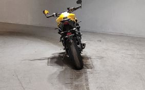 TRIUMPH STREET TRIPLE RS HDA614