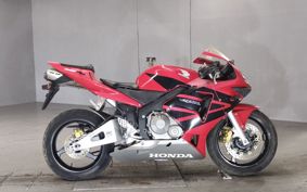 HONDA CBR600RR PC37