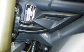 TRIUMPH STREET TRIPLE 85 2013