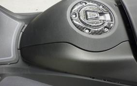 YAMAHA T-MAX 560 2025 SJ21J