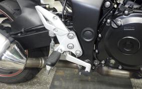 SUZUKI GSR750 2015